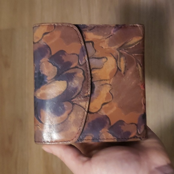 Leather Patricia Nash Wallet - Picture 1 of 12